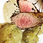 מלון Atmosfera & Restaurant 4*