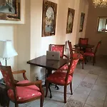 Atmosfera & Restaurant 4*