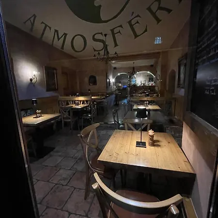 Atmosfera & Restaurant 4*