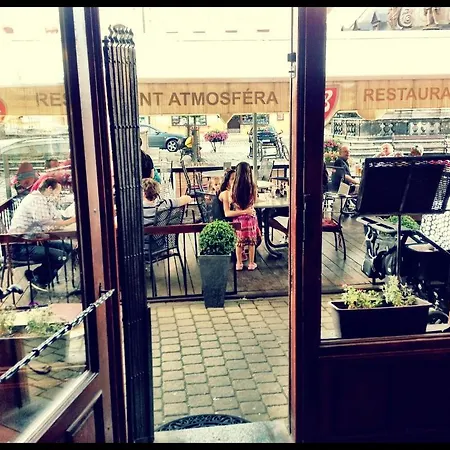 & Restaurant Atmosfera