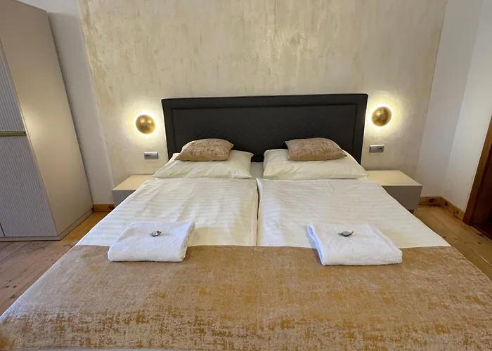 Atmosfera Rooms & Restaurant
