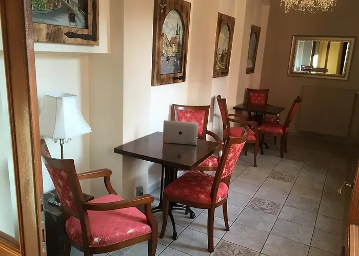 Atmosfera Rooms & Restaurant 4*