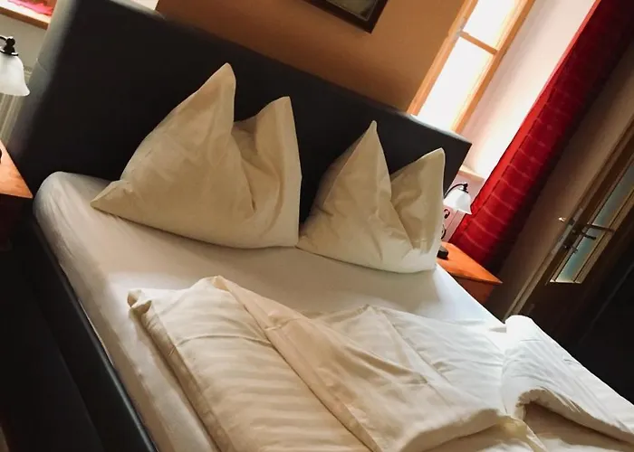 Atmosfera Rooms & Restaurant לוקט